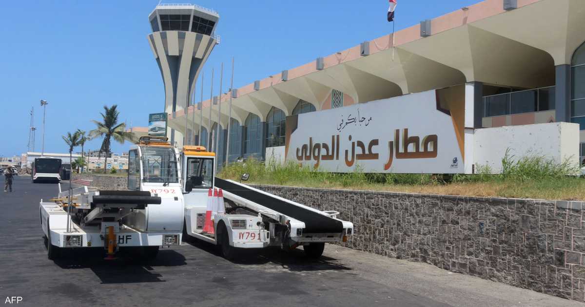 الحوثيون يستهدفون مطاري عدن والريان بالصواريخ
