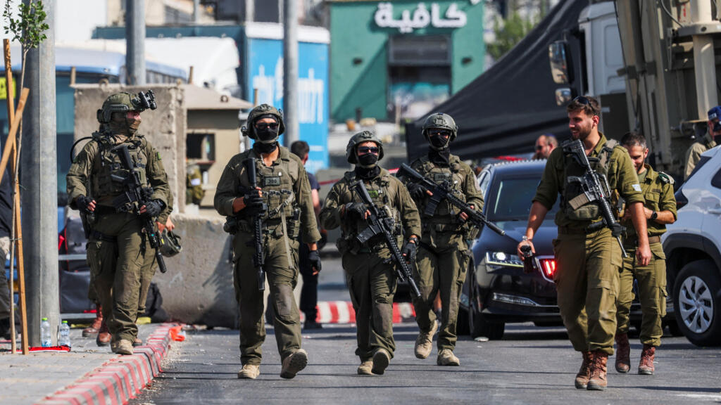 إسرائيل تغلق جميع معابر الضفة الغربية تزامناً مع يوم الانتخابات