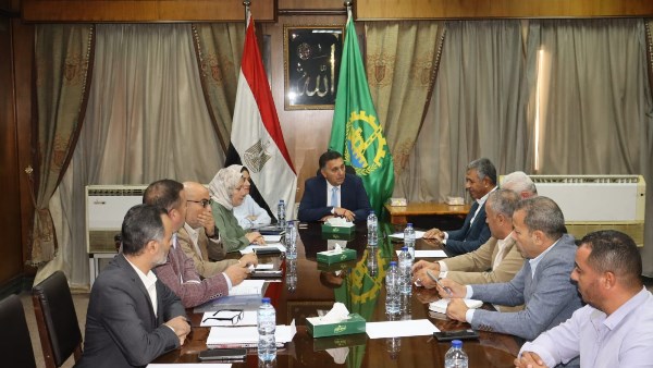 محافظ القليوبية: حلول جديدة لجمع المخلفات وتطوير منظومة النظافة بشبرا الخيمة والخصوص