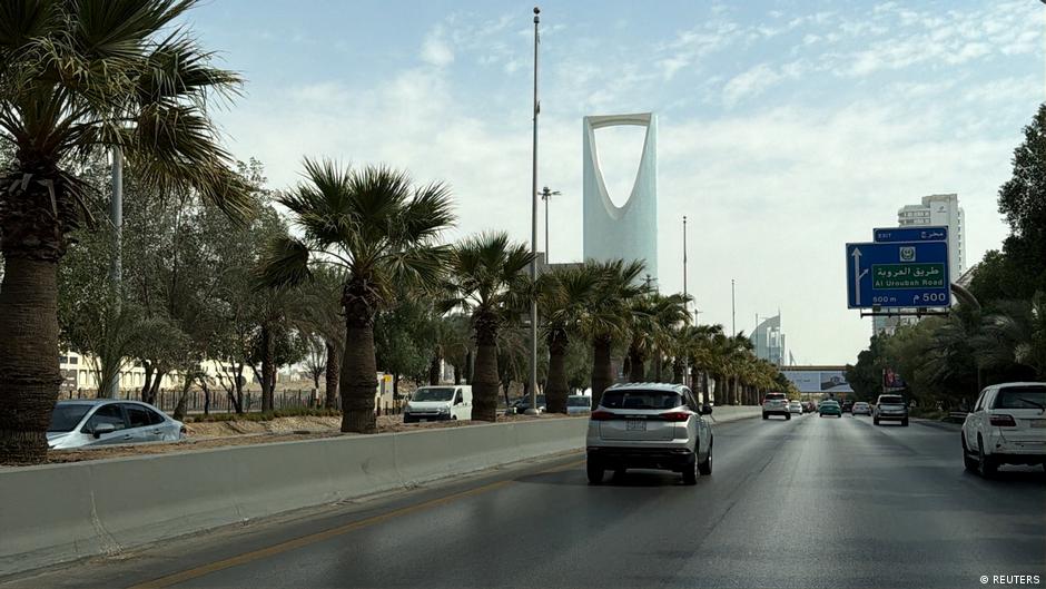 السعودية تعلن تدمير صاروخين باليستيين أطلقهما الحوثيون