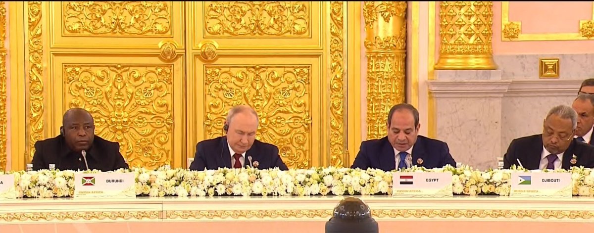 السيسي يحذر: المياه العابرة للحدود جسر للتعاون وليست سببا للنزاع