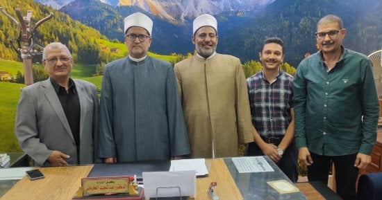 مدير أوقاف سوهاج يبحث خطة ترشيد استهلاك المياه وتركيب العدادات مسبقة الدفع