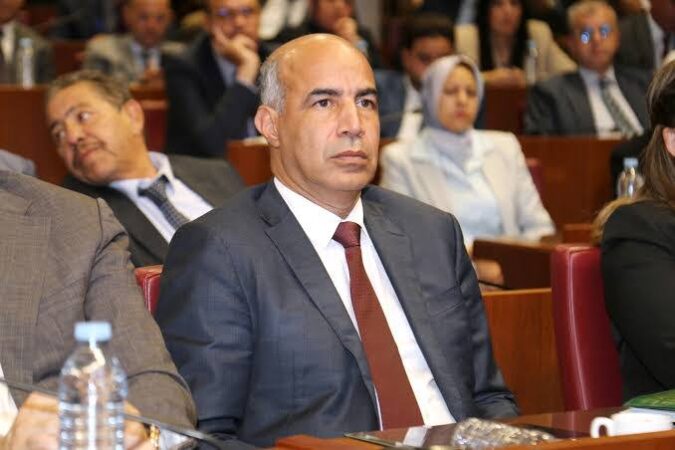 رئيس فريق « البام » يثير في البرلمان مشكلة عدم أداء الشركات لمستحقات الضمان الاجتماعي