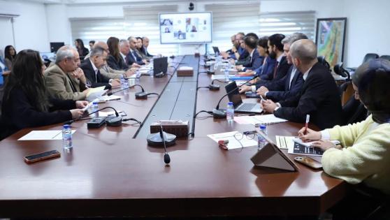 وزارتا العمل والصناعة تعقدان الاجتماع الأول للجنة التوجيهية للمبادرة المشتركة للتشغيل والتعافي الصناعي (JEIRI)