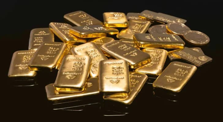 أسعار الذهب تتراجع مع صعود الدولار وترقب بيانات التضخم الأمريكية وقرارات الفيدرالي في السعودية اليوم الخميس 29 أكتوبر 2026