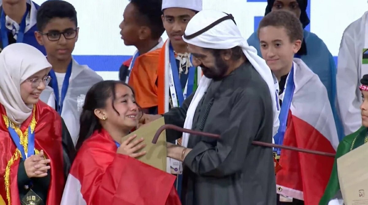 فرحة هيستيرية لطفلة مصرية أمام حاكم دبي بعد فوزها