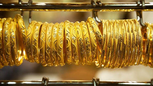 1000 جنيه في يوم.. خسارة كبيرة تضرب سعر الجنيه الذهب بعد قرار المركزي وعيار 21 مفاجأة