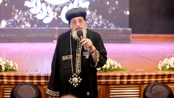 لأول مرة.. البابا تواضروس يكرم متفوقي الثانوية العامة من كنائس القاهرة