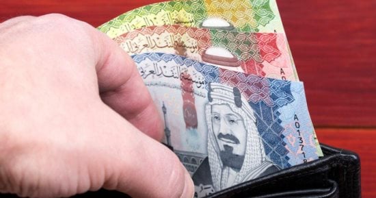 ارتفاع أسعار الريال السعودي أمام الجنيه.. كم سجلت الزيادة في البيع والشراء؟