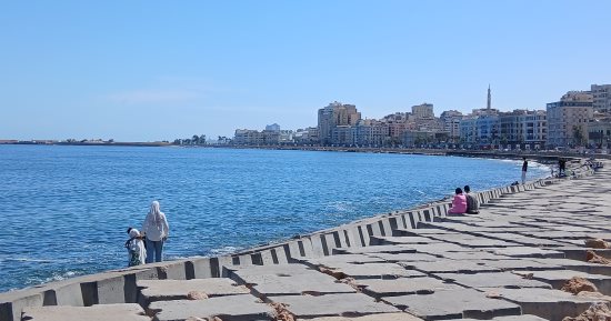 طقس الإسكندرية اليوم.. خريفى بارد واستمرار حركة الملاحة والسفن بالميناء