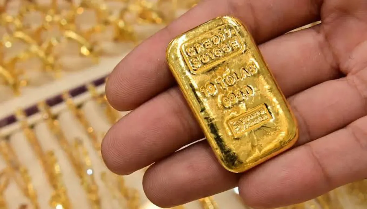 مع تراجع أسعار الذهب... ماذا ينتظر المستثمرين؟
