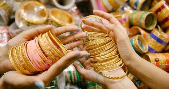 أسعار الذهب فى الإمارات تتأثر بتثبيت الفيدرالى الفائدة في السعودية اليوم الجمعة 30 أكتوبر 2026