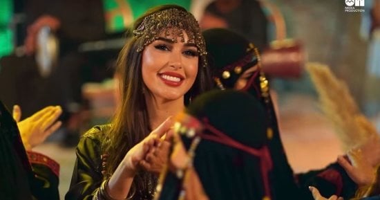 ياسمين صبرى تكشف عن لقطات من فيلم نصيب بعد انطلاقه فى دور العرض