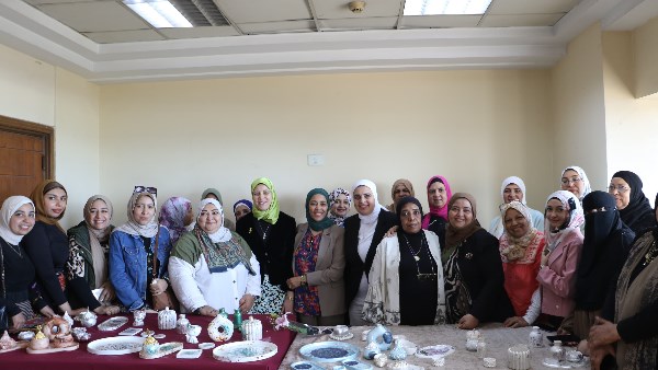 قصور الثقافة تحتفي بإبداعات 60 سيدة وفتاة في ختام القافلة الثقافية للمرأة بالإسكندرية