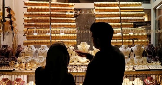 من الفائدة إلى الدولار والأوقية.. 3 عوامل تحدد مستقبل الذهب في مصر