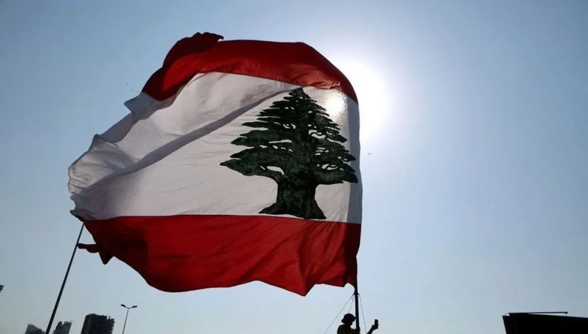 سلوك السياسيّين شيء وكلامهم شيء آخر