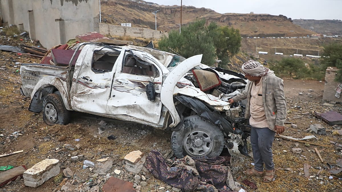 اتهامات خطيرة للحوثيين في تعز.. قذائف يُشتبه باحتوائها على مواد سامة وإصابات بالاختناق