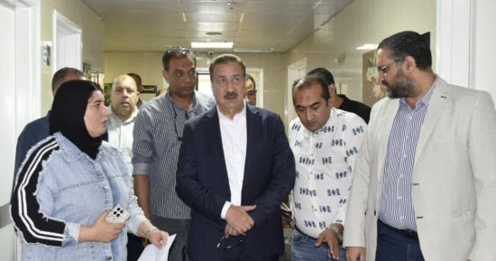 محافظ بورسعيد يتفقد وحدة الأورام بمستشفى المبرة للتأكد من مستوى الخدمات