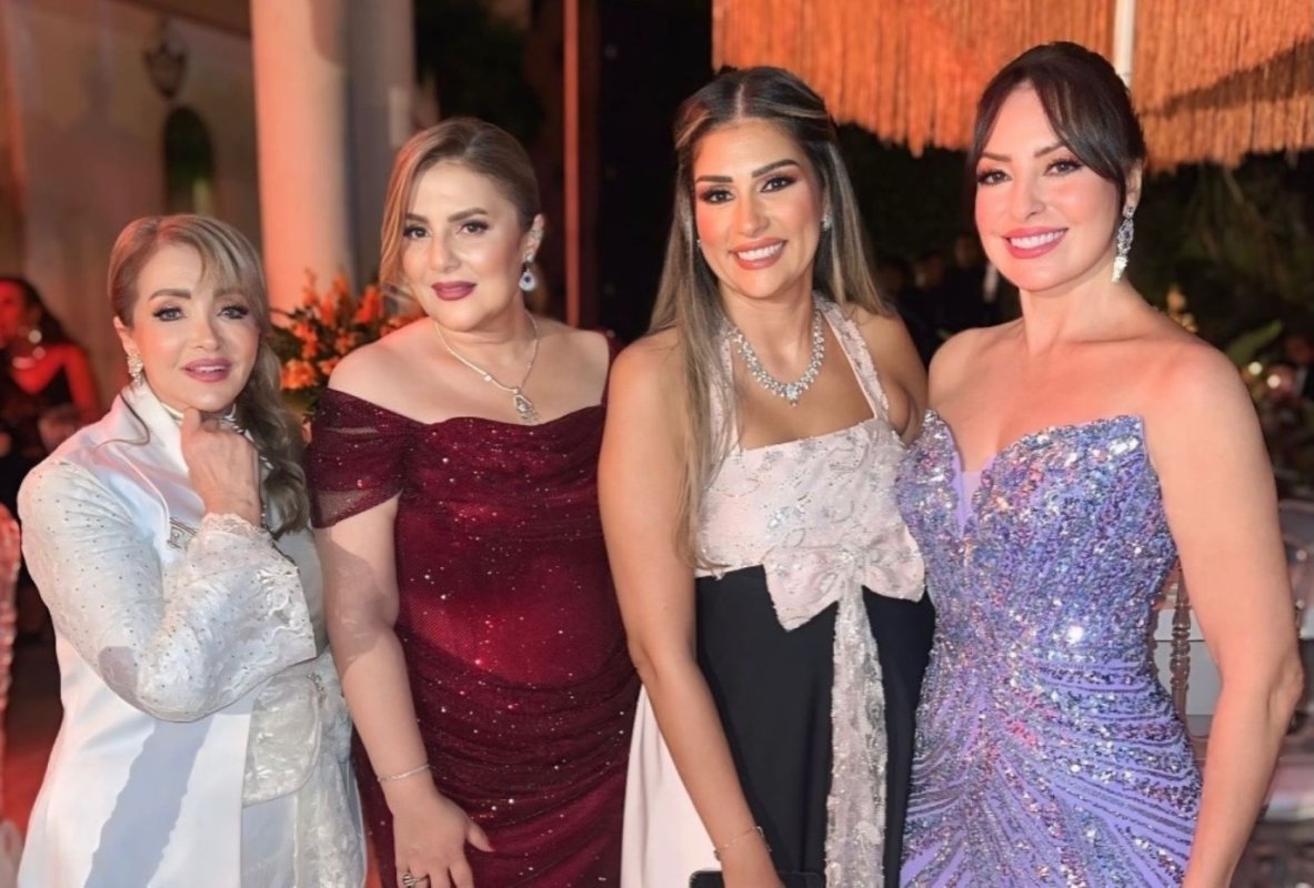 أبو العروسة.. عمرو محمود ياسين يحتفل بخطوبة ابنته بحضور نجوم الفن