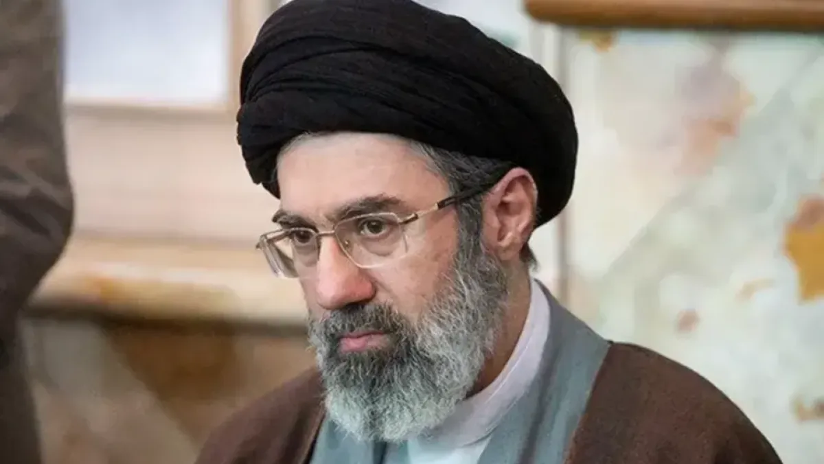 المرشد الإيراني يصدر توجيهات عسكرية