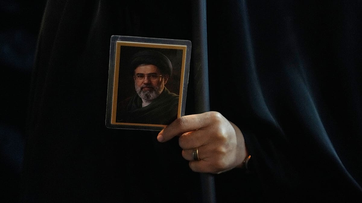 مجتبى خامنئي لقادة الجيش الإيراني: رد فوري ومن دون قيود جغرافية على أي تهديد