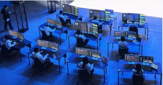سباق مراكز البيانات يصطدم بأزمة أسعار الكهرباء فى أمريكا